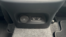 Volvo XC40 2.0 B3P Plus Black Edition 5dr Auto Petrol Estate